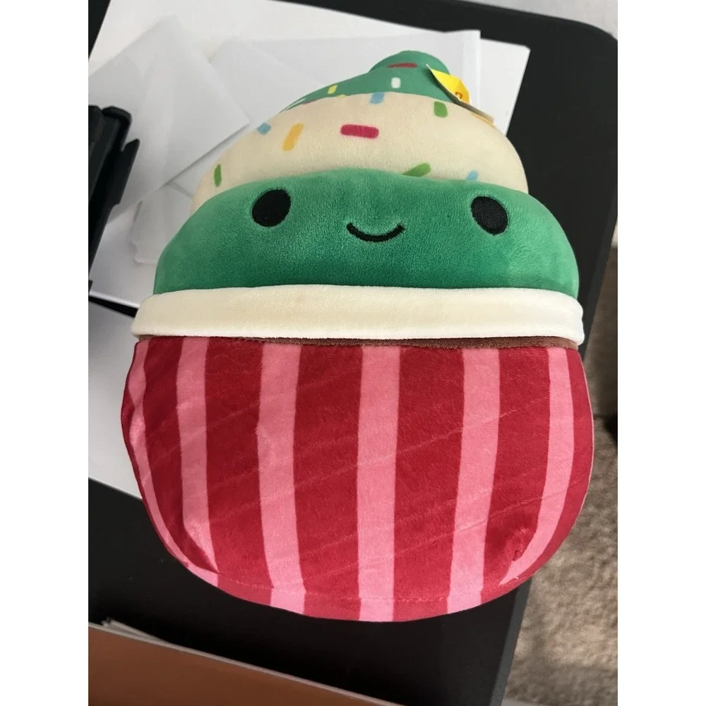 EUC Squishmallow Chantel Christmas‎ Cupcake 12